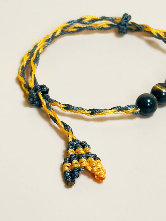 Golden brown Tiger’s Eye bracelet with whale tail macrame closure
